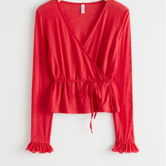 Lightweight 100 % Wool Red Wrap Blouse w/ Ruffled sleeves size M - Picture 1 of 12